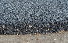 Phát minh của Mỹ làm rung chuyển ngành xây dựng cầu đường: Chất phụ gia ‘sống’ giải quyết gọn ơ nứt gãy nhựa đường, triệt ổ gà, tiết kiệm tiền tỷ