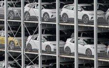 Sau tất cả, thị trường tiêu thụ 10 triệu xe/năm sẽ rút lại lệnh cấm hoàn toàn xe xăng