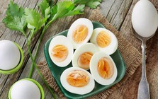 Từ bình luận "9 phút 12 giây" đến hiện tượng MXH: "Bậc thầy luộc trứng" tiết lộ ăn 40 quả trứng/ngày, BS nói 1 câu khiến nhiều người tỉnh ngộ