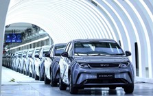 Hãng xe Trung Quốc bán chạy ở Việt Nam vừa công bố sở hữu xe tự lái cấp độ 3 - không cần người lái can thiệp trong quá trình di chuyển