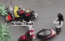 Nhặt được đồ rơi, người phụ nữ không trả, bắt nữ sinh trường Báo quỳ xin lỗi: Công an vào cuộc