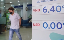 Ngân hàng dốc sức huy động tiền gửi