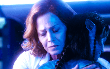 Lần đầu có sao nữ U80 "cưa sừng" đóng cô bé 14 tuổi, ai ngờ được cả thế giới tung hô không ngớt