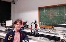 8 tuổi tốt nghiệp THPT, học xong cử nhân trong 8 tháng, 15 tuổi lấy bằng tiến sĩ: Thiên tài thẳng thừng từ chối lời mời của Mỹ, Trung Quốc, nhắm mục tiêu ‘tham vọng’