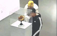 Bé trai bất cẩn làm hư hỏng nặng món đồ vàng ròng gần 7,5 tỷ đồng, chủ sở hữu khẳng định: “Tiền không phải vấn đề quan trọng nhất”