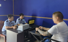 Phát hiện người đàn ông có hơn 261 tỷ đồng “tiền mặt” nhưng không dám tiêu, phải bán nhà, bán xe để trang trải cuộc sống