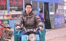 Phát hiện một tiến sĩ đi làm shipper, thu nhập hơn 748 triệu đồng/năm: “Họ nói tôi đang tranh việc của người có trình độ thấp hơn”