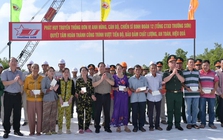 Thủ tướng Phạm Minh Chính kiểm tra tiến độ thi công 2 tuyến đường quan trọng ở Cà Mau