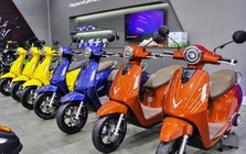 Xe máy điện giảm sâu dịp cuối năm, có mẫu rẻ hơn cả Wave Alpha