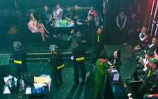 Đột kích 2 quán bar trong đêm, tạm giữ hình sự 12 đối tượng