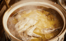 1 thói quen nấu nướng làm tăng nguy cơ mắc ung thư cho cả gia đình, đặc biệt là trẻ em