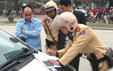 Từ ngày mai, 2 lỗi vi phạm giao thông bắt đầu bị xử phạt, người dân chú ý