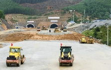 Thủ tướng phê bình 34 bộ, ngành, địa phương giải ngân đầu tư công chậm trễ