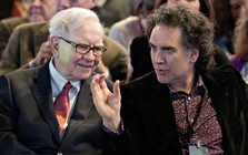 Người con trai 'bất tài' của Warren Buffett: Đốt sạch 200 triệu USD thừa kế năm 19 tuổi, phải vay tiền cha nhưng bị từ chối