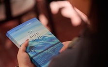 Hồi ký đặc biệt tái hiện hành trình từ cậu bé bỏ nhà năm 10 tuổi đến nhân vật có tầm ảnh hưởng, làm Chủ tịch tại Đại học top 1 thế giới