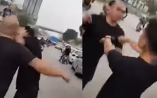 Bệnh viện Bạch Mai nói gì về thông tin "bảo vệ bệnh viện" hành hung người ngay trước cổng?