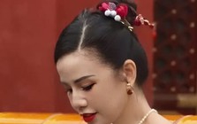 MC Bích Hồng xin lỗi sau khi bị cắt sóng MC Bích Hồng xin lỗi sau khi bị cắt sóng