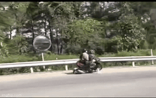 Kinh hoàng clip 2 cô gái đổ đèo ở Tam Đảo đâm thẳng vào hộ lan can đường, dân mạng chỉ ra lỗi sai chí mạng