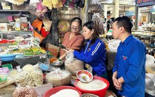 Bình dân học vụ số: Triển khai mạng lưới “Đại sứ số”, phong trào “Gia đình số”, mô hình “Chợ số - Nông thôn số”