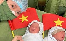 Cặp sinh đôi ở Nghệ An chào đời đúng ngày 30/4, bố mẹ đặt cho cái tên "nghe là biết sinh ngày nào"