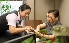 Biết là lừa đảo nhưng vẫn cho doanh nhân U70 chuyển đi 5 tỷ đồng, nữ nhân viên ngân hàng trúng lớn và được tuyên dương