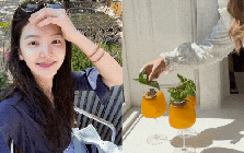 Top mỹ nhân mặt mộc Cbiz đều uống nước màu vàng óng mỗi ngày: Là "thần dược" chống lão hóa tự nhiên, chợ Việt luôn sẵn