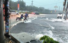 Mưa lớn gây nhiều thiệt hại, một người nghi bị nước cuốn mất tích