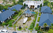 4 anh em ruột xây 4 căn villa giống hệt nhau trong khuôn viên rộng 6.000m2 ở Thanh Hóa: Resort nào đọ nổi đây?