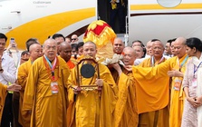 Cung rước xá lợi Phật tại sân bay Nội Bài