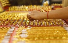 Sáng 15/5: Giá vàng nhẫn, vàng SJC giảm mạnh