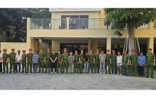Công an TP HCM bắt chủ một công ty và 6 cán bộ hải quan