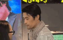 Johnny Trí Nguyễn lộ diện giữa ồn ào chia tay bạn gái 10 năm, visual khác lạ khiến cả cõi mạng quá sốc