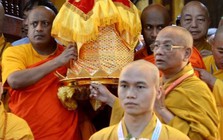 Cung rước xá lợi Đức Phật từ chùa Quán Sứ tới chùa Tam Chúc