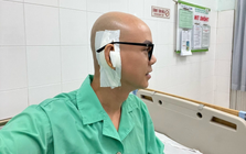 Nam ca sĩ nổi tiếng: Hôn nhân viên mãn bên vợ trẻ, 50 tuổi body 6 múi, phải vá màng nhĩ vì 1 sơ suất