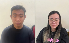 Bắt cặp đôi trộm thẻ ngân hàng trong cốp xe máy tại hầm trung tâm thương mại
