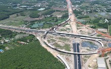 Bộ trưởng Xây dựng: Cần tăng tốc các dự án kết nối sân bay Long Thành