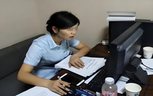 Quyết không chuyển khoản 5 tỷ đồng thanh toán nợ thuế cho công ty, nữ kế toán bất ngờ được cơ quan thuế và sếp khen thông minh