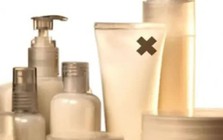 Đề nghị thu hồi, tiêu hủy gần 5.500 sản phẩm mỹ phẩm không đạt chuẩn