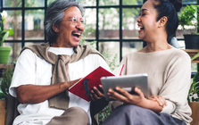 Đến tuổi trung niên mới bắt đầu lo tiền: Vì sao chúng ta thường "tỉnh ngộ tài chính" quá muộn?