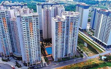 Nghịch lý: Ngân hàng cho vay có lời dù giữ tài sản đảm bảo và ôm nợ xấu, doanh nghiệp BĐS đi vay thì 'chết ngắt' vì không có tiền trả