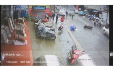 VIDEO: Ô tô tông liên tiếp 3 xe máy, cháu bé 5 tuổi tử vong thương tâm