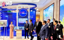 MB đón Thủ tướng tham quan không gian công nghệ trong Sự kiện Chuyển đổi số 2025