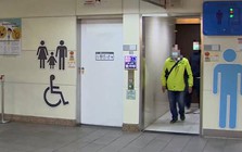 Tin tuyển dụng ghi quyền lợi của nhân viên là “được dùng nhà vệ sinh miễn phí”: Cư dân mạng sững sờ, bàng hoàng và đặt 1 câu hỏi