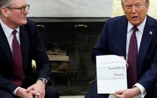 Ông Trump tuyên bố thỏa thuận thương mại 'toàn diện và đầy đủ' với Anh