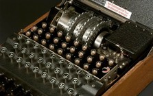 Mật mã thời Thế chiến II từng khiến cả đội ngũ thiên tài mất hàng năm giải mã, nay bị AI “bẻ khoá” trong vài phút