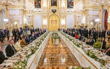 Dạ yến chiêu đãi lãnh đạo 30 nước của ông Putin có gì?: Từ hương vị Nga đến lời chúc "thế hệ chiến thắng"