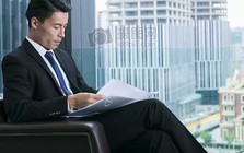 Đàn ông sau tuổi 30 lưu ý: 3 ĐIỀU phải nghĩ, 5 VIỆC phải làm nếu muốn sang giàu, 'vợ đẹp con khôn', bạn bè nể trọng!