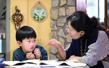 Không phải so sánh với con nhà người ta, đây mới là câu cha mẹ thời nay rất hay nói, khiến con ức chế: Sửa đổi trước khi quá muộn!