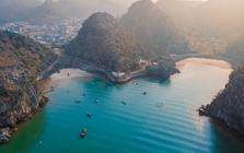 Bãi biển ở Cát Bà được mệnh danh là "thiên đường bí mật", nhiều người bất ngờ vì chưa từng nghe tên