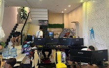 Công an ập vào 2 căn nhà trên đường Quang Trung và đường Trưng Nữ Vương, tạm giữ 15 điện thoại, 2 laptop, 16 CPU